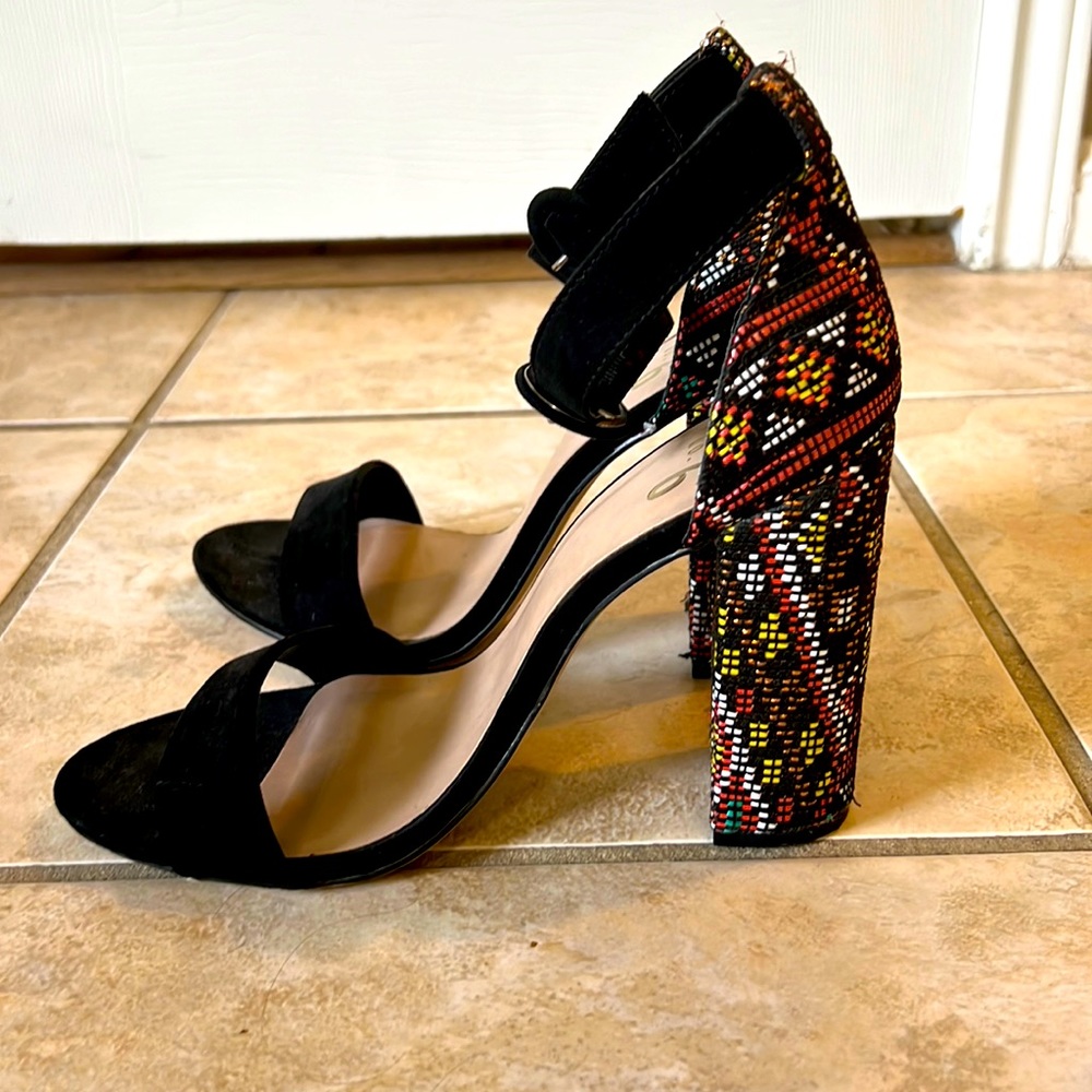 Jewel tone block heel, barely worn!